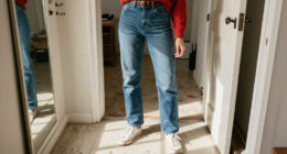 This Once-Dated Easy Jeans Outfit Is Cool Again—Here's The It-Girl Proof